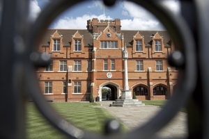 bancrofts school